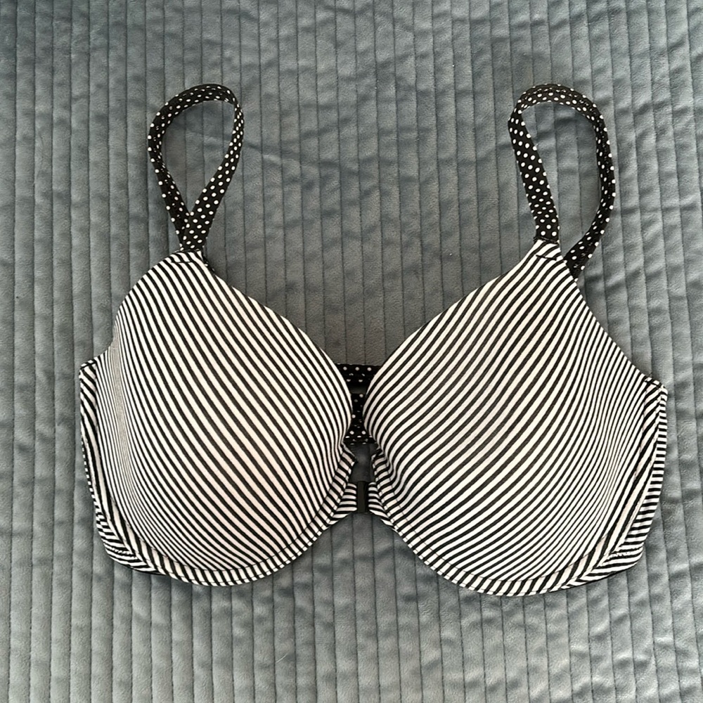 Victoria’s Secret bra